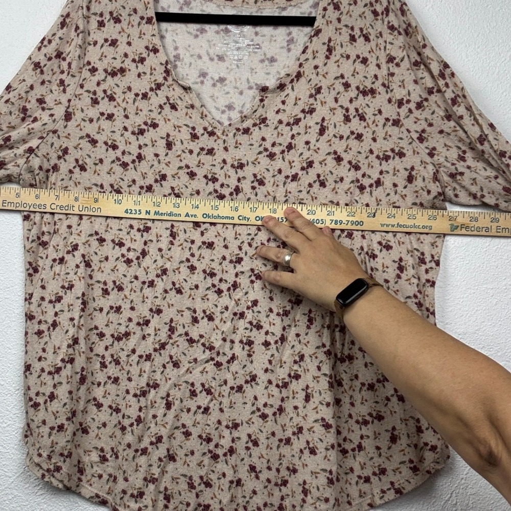 Maurices Cream Floral Long Sleeve Top - 1X - Notched V-Neck Boho Casual Soft - Picture 4 of 10